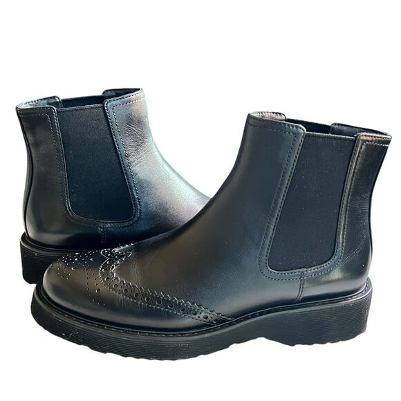NWT Prada Size 8 Black Leather Chelsea Wingtip Chunky Boots EU 38.5 - Picture 5 of 7